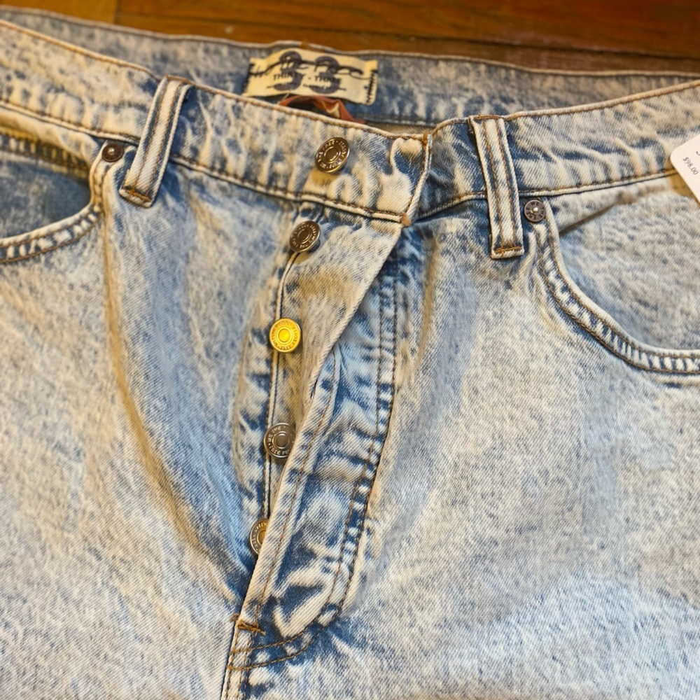 NWT Free People curvy button fly acid washed jeans - Picture 10 of 12